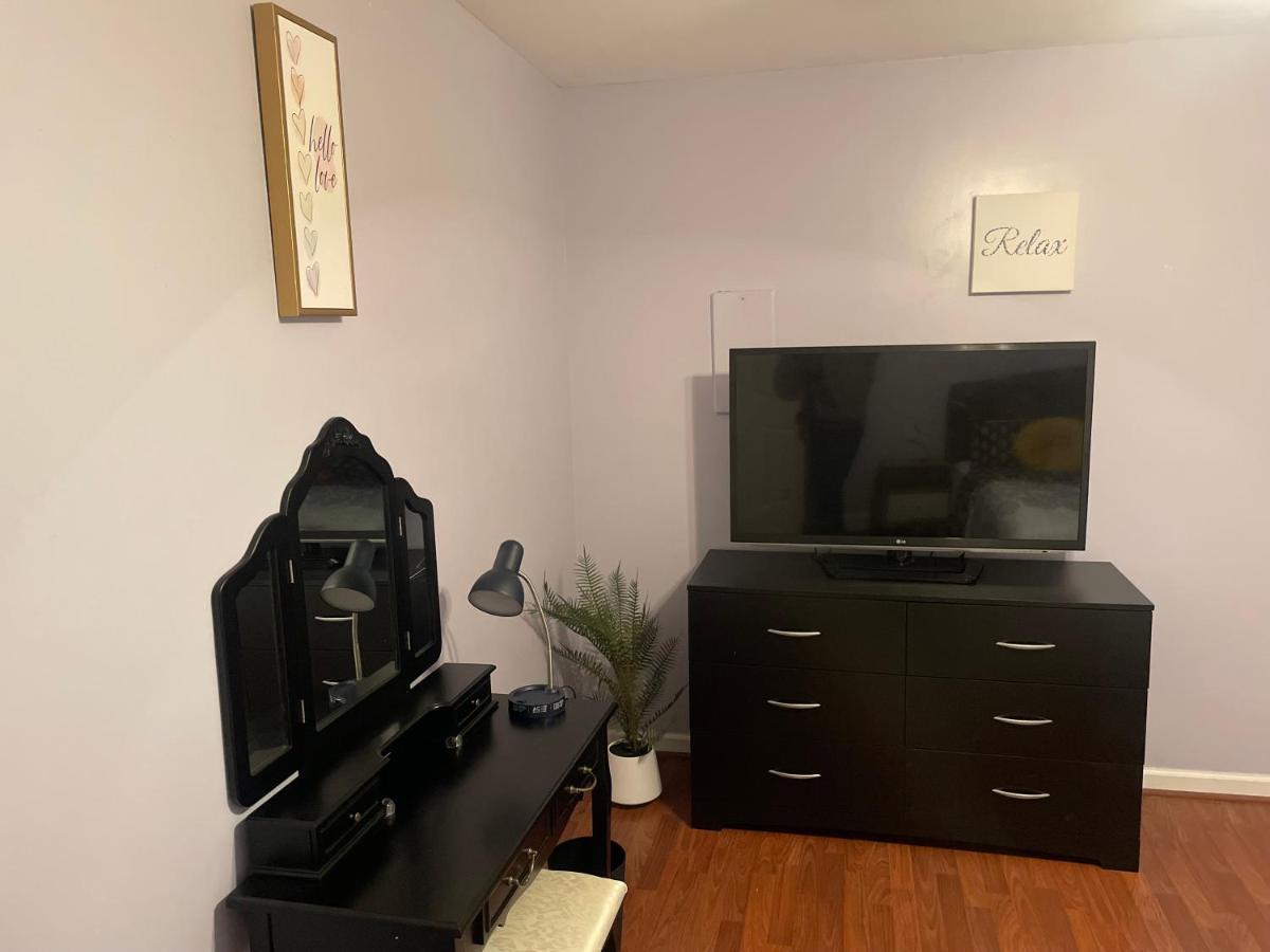 شقة Cute 2-Brm Walkout Apt With Pool Table And Theater ليكسينغتون المظهر الخارجي الصورة