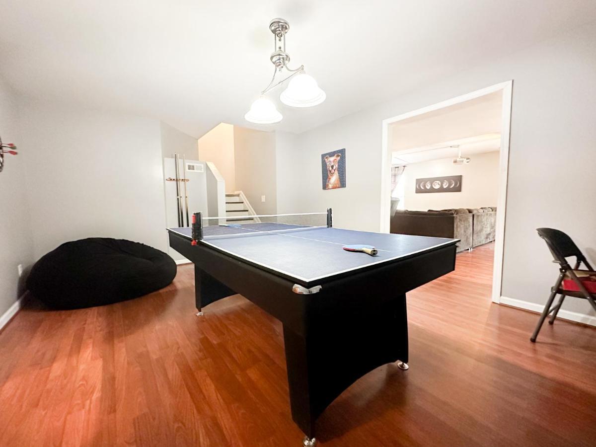 شقة Cute 2-Brm Walkout Apt With Pool Table And Theater ليكسينغتون المظهر الخارجي الصورة