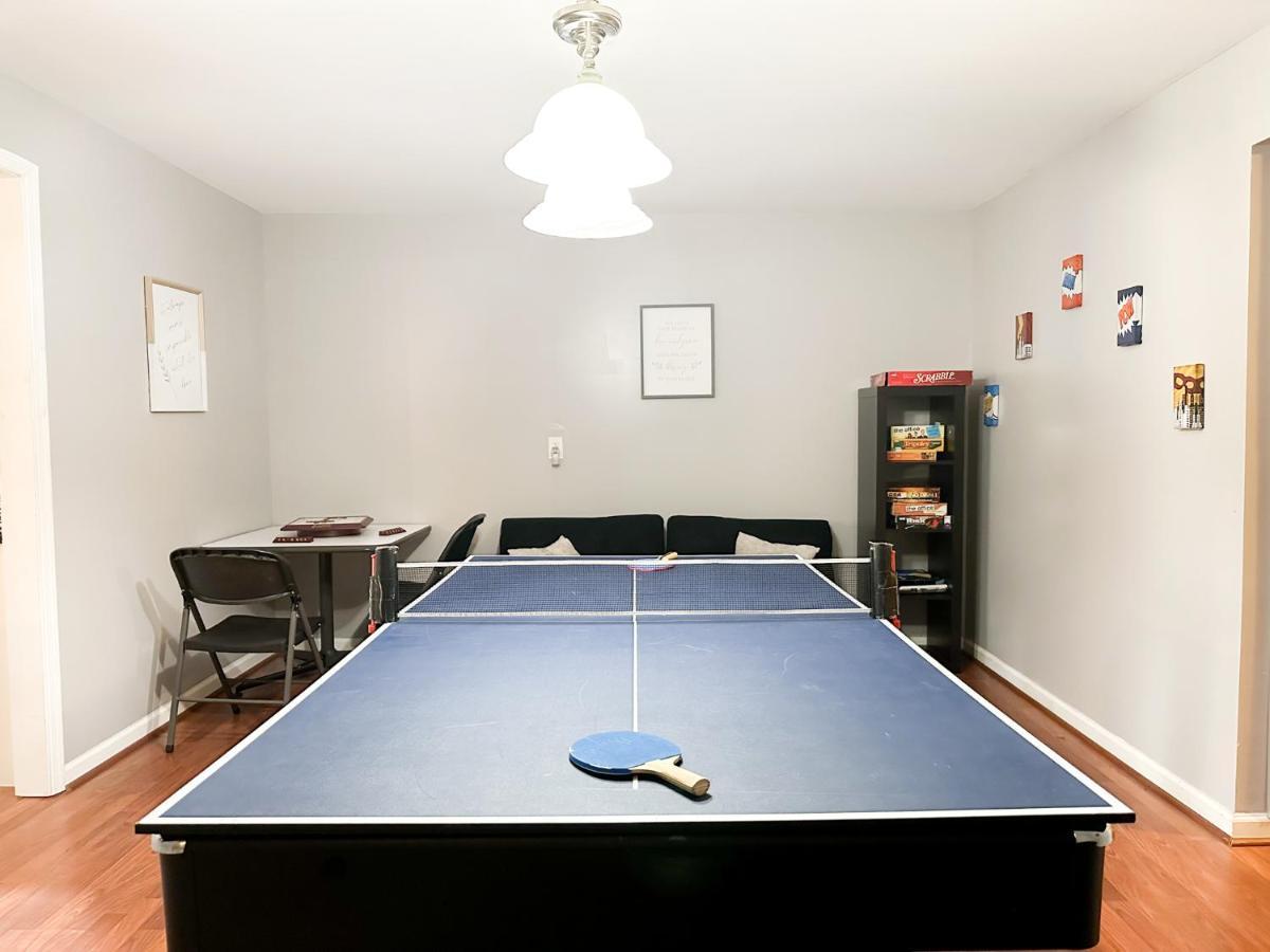 شقة Cute 2-Brm Walkout Apt With Pool Table And Theater ليكسينغتون المظهر الخارجي الصورة